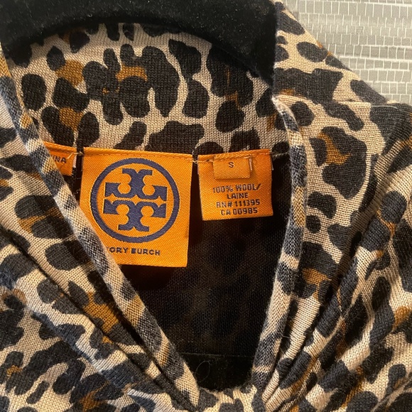 Tory Burch Leopard print midi dress. Size Small. - Picture 3 of 4